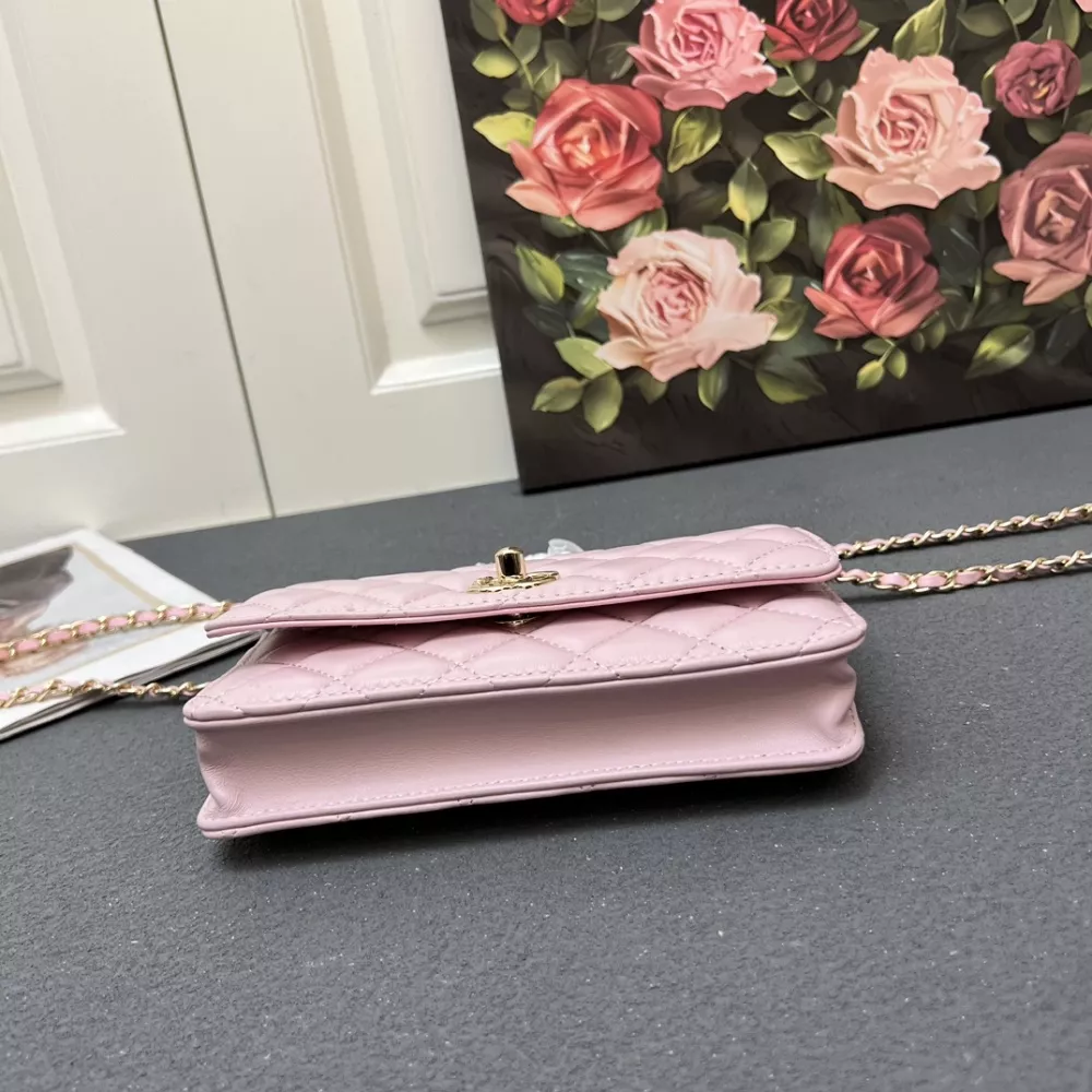 Trendy 6708 Chanel AAA Quality Messenger Bags For Women