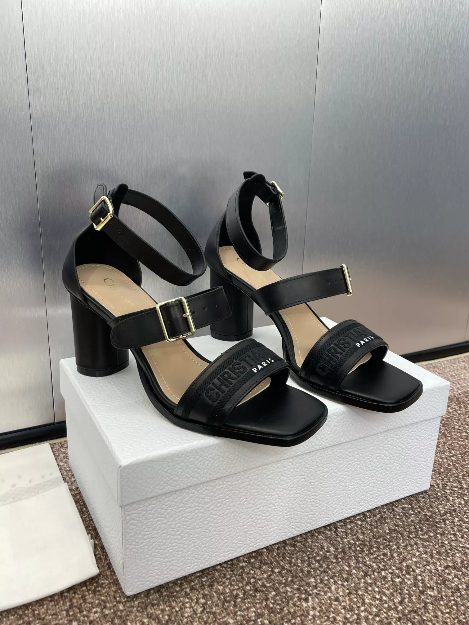 Trendy 6713 Christian Dior Sandal For Women