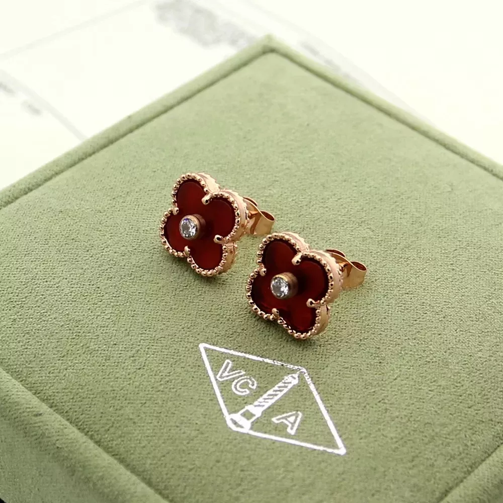 Trendy 6867 Van Cleef & Arpels Earrings For Women