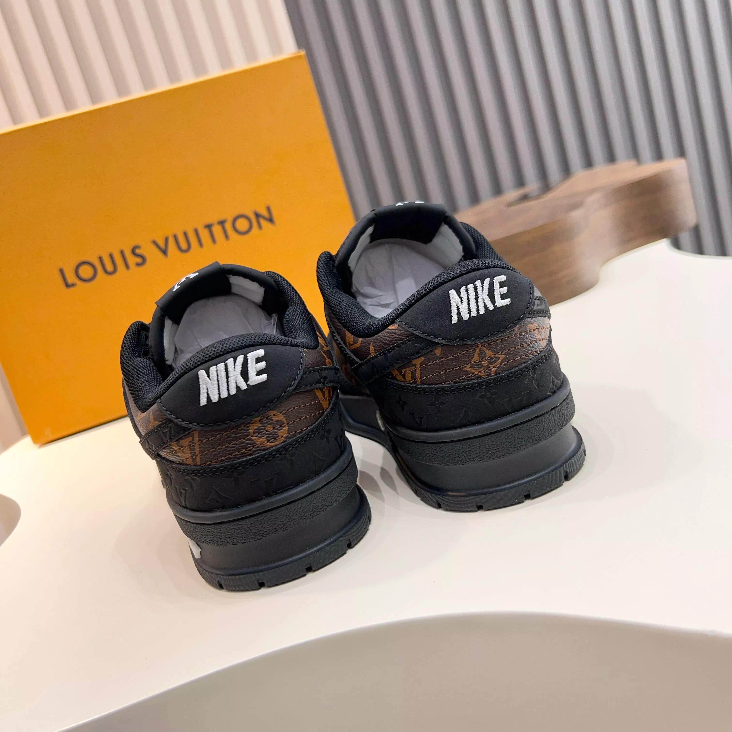 Trendy 7069 Louis Vuitton Casual Shoes For Men