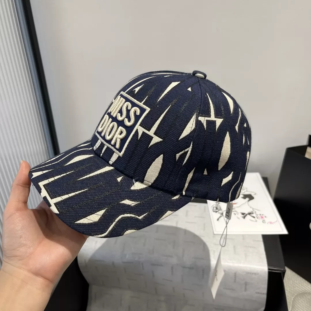 Trendy 7319 Christian Dior Caps