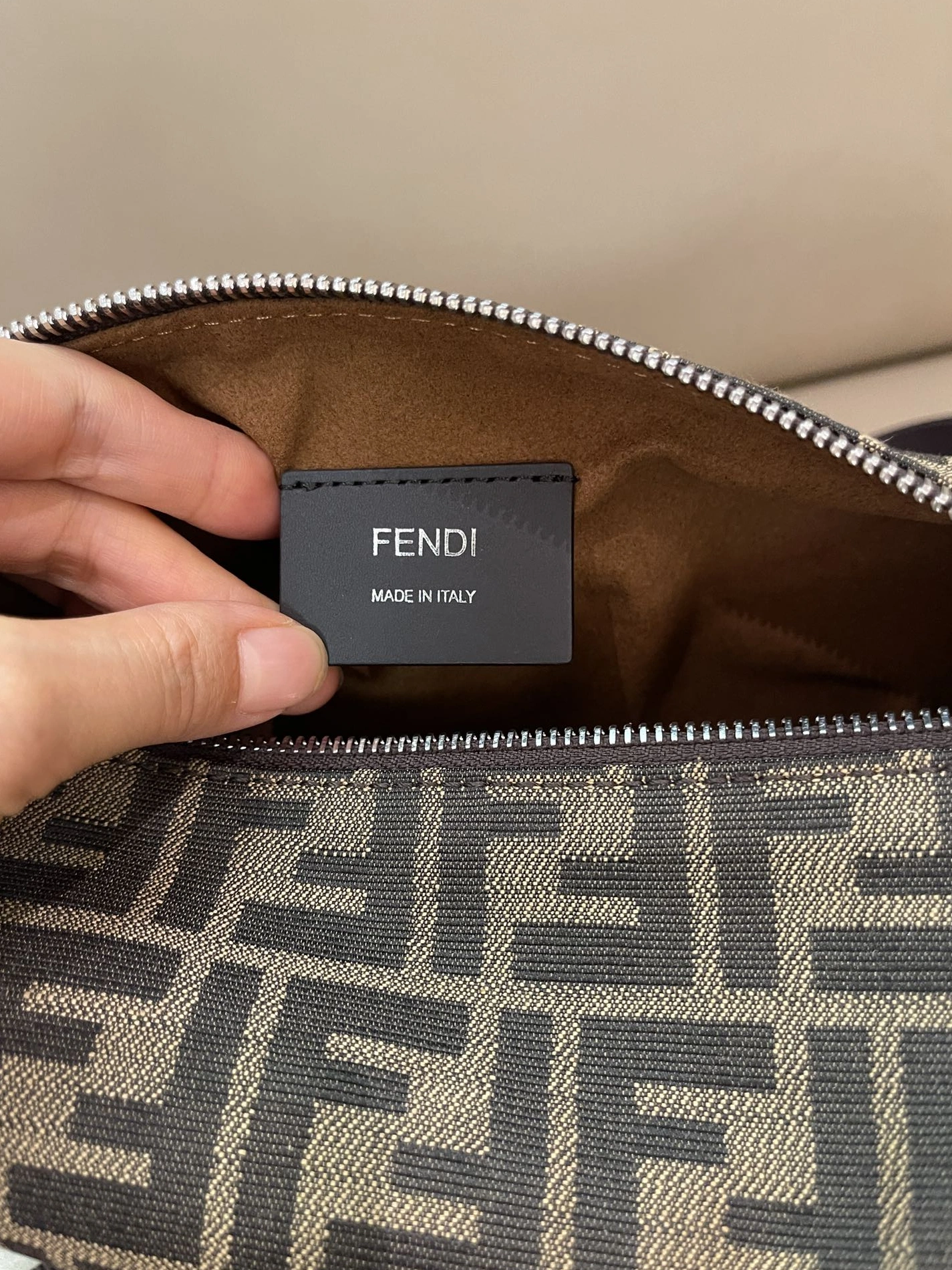 Trendy 7440 Fendi AAA Quality Messenger Bags For Unisex