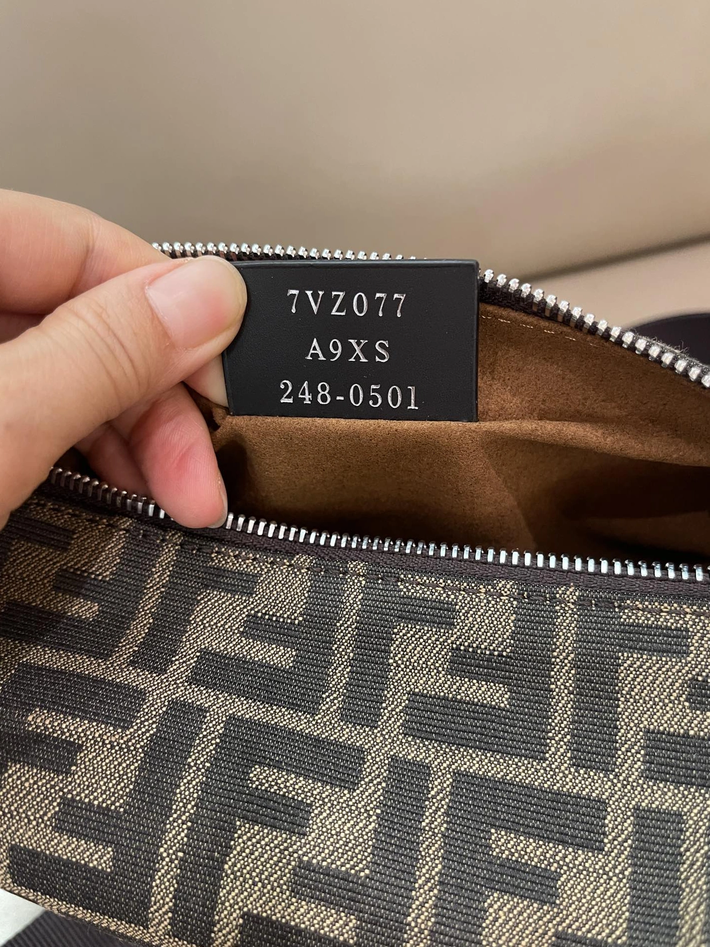 Trendy 7440 Fendi AAA Quality Messenger Bags For Unisex