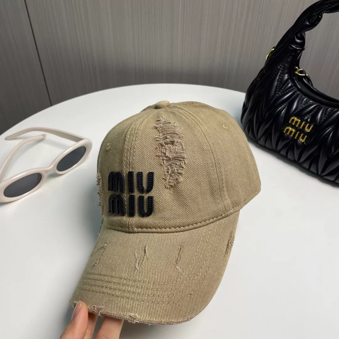Trendy 7717 MIU MIU Caps