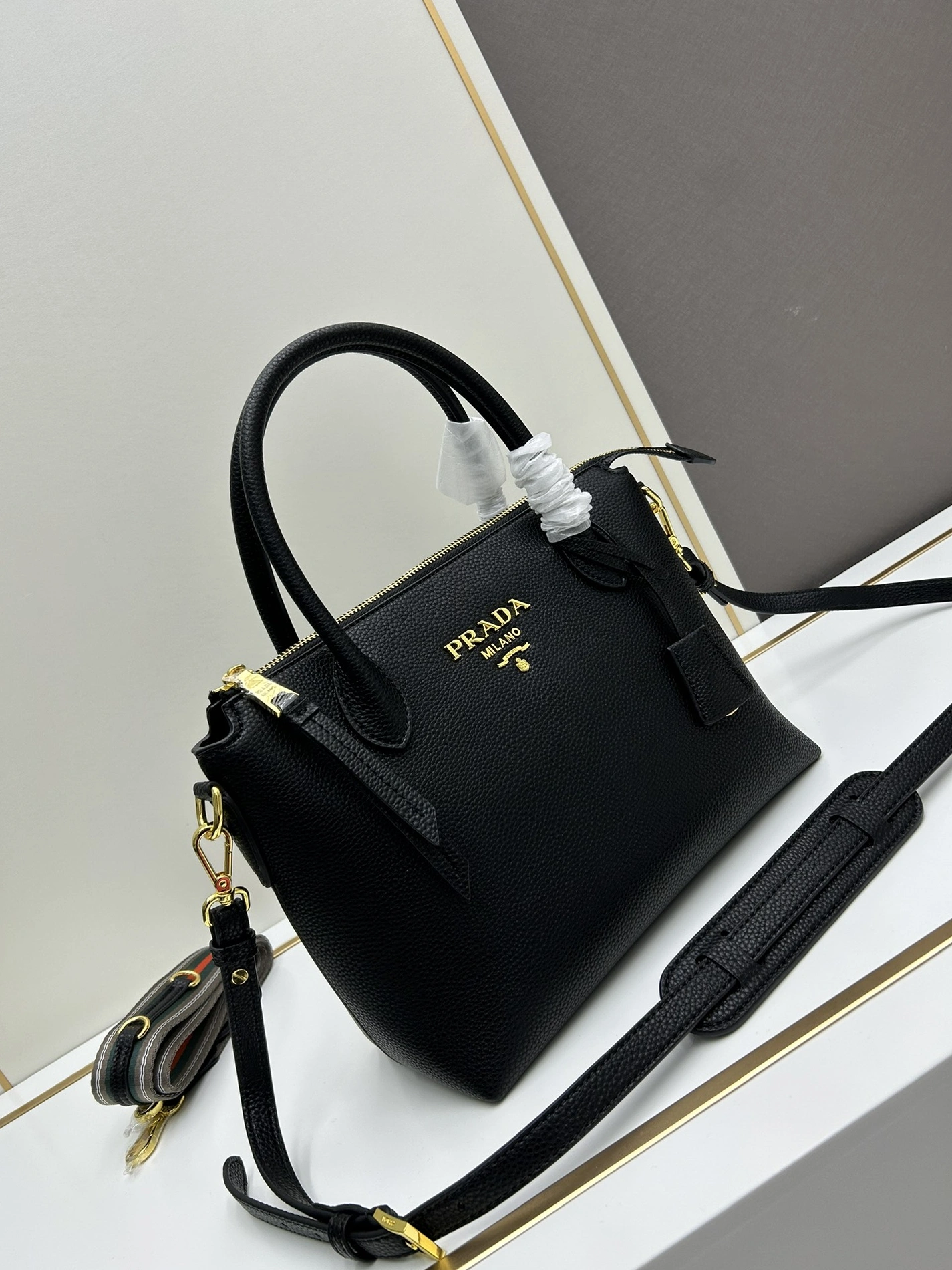 Trendy 7782 Prada AAA Quality Handbags For Women