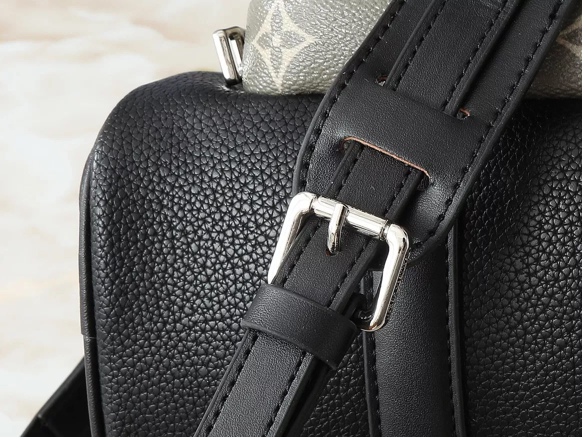 Trendy 7821 Louis Vuitton AAA Quality Handbags For Women