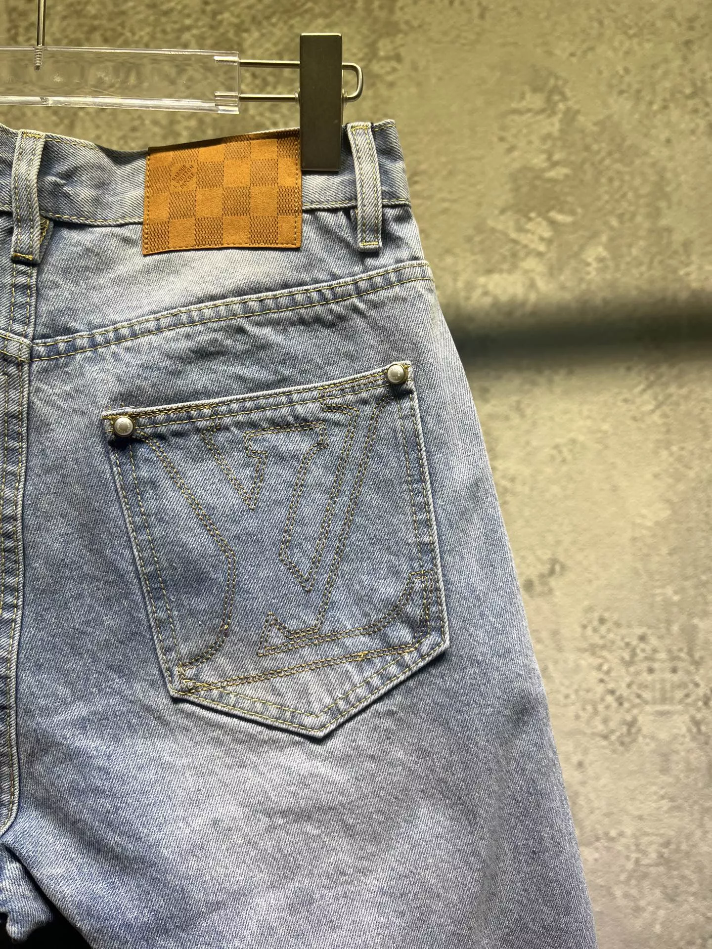 Trendy 7921 Louis Vuitton LV Jeans For Unisex