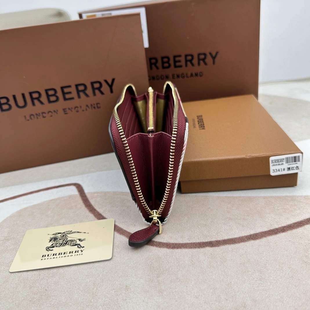 Trendy 7976 Burberry AAA Quality Wallets For Women