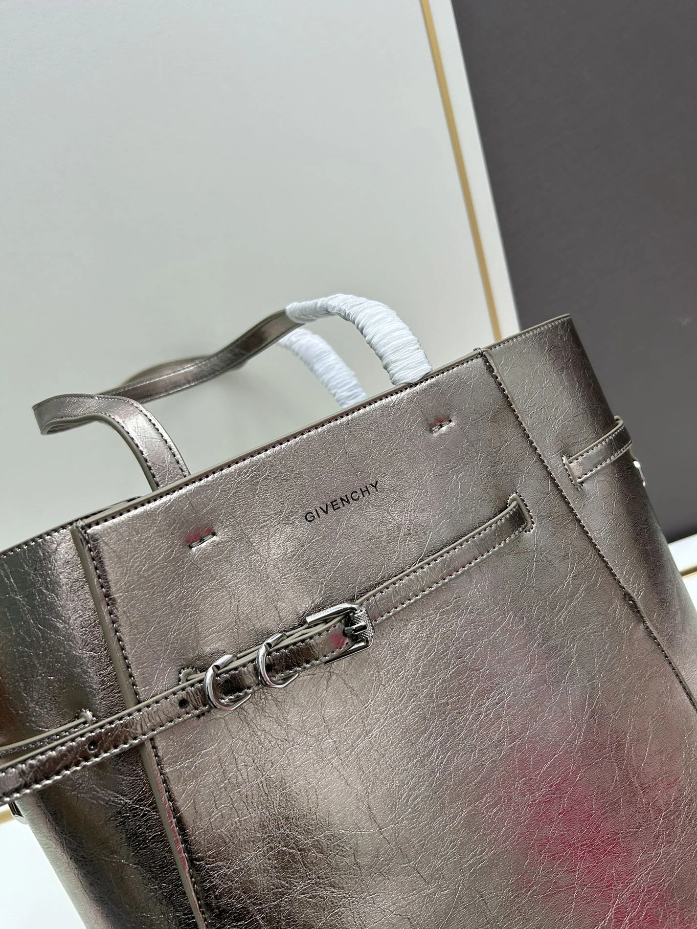 Trendy 7976 Givenchy AAA Quality Shoulder Bags For Women