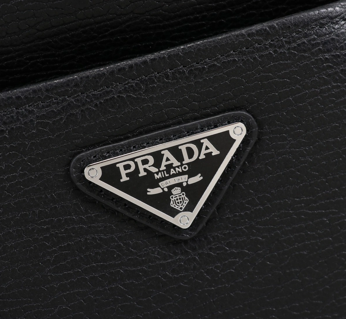 Trendy 8020 Prada AAA Man Messenger Bags