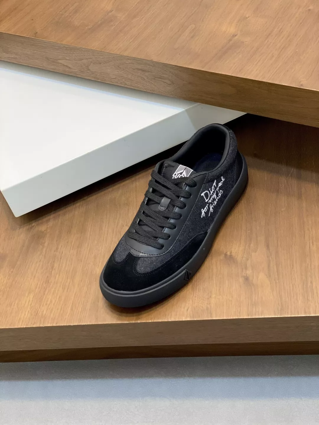 Trendy 8021 Christian Dior Casual Shoes For Men