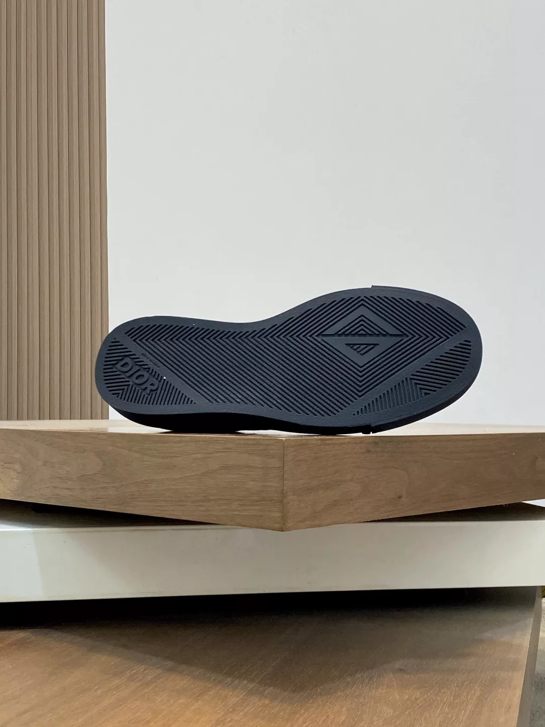 Trendy 8021 Christian Dior Casual Shoes For Men