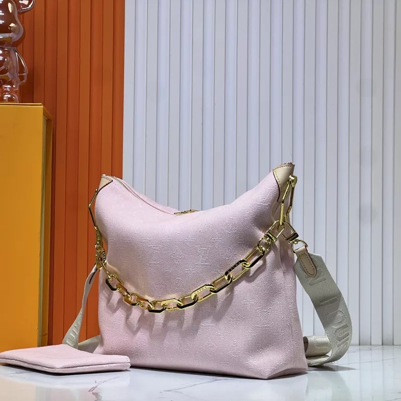 Trendy 8076 Louis Vuitton AAA Quality Messenger Bags For Women