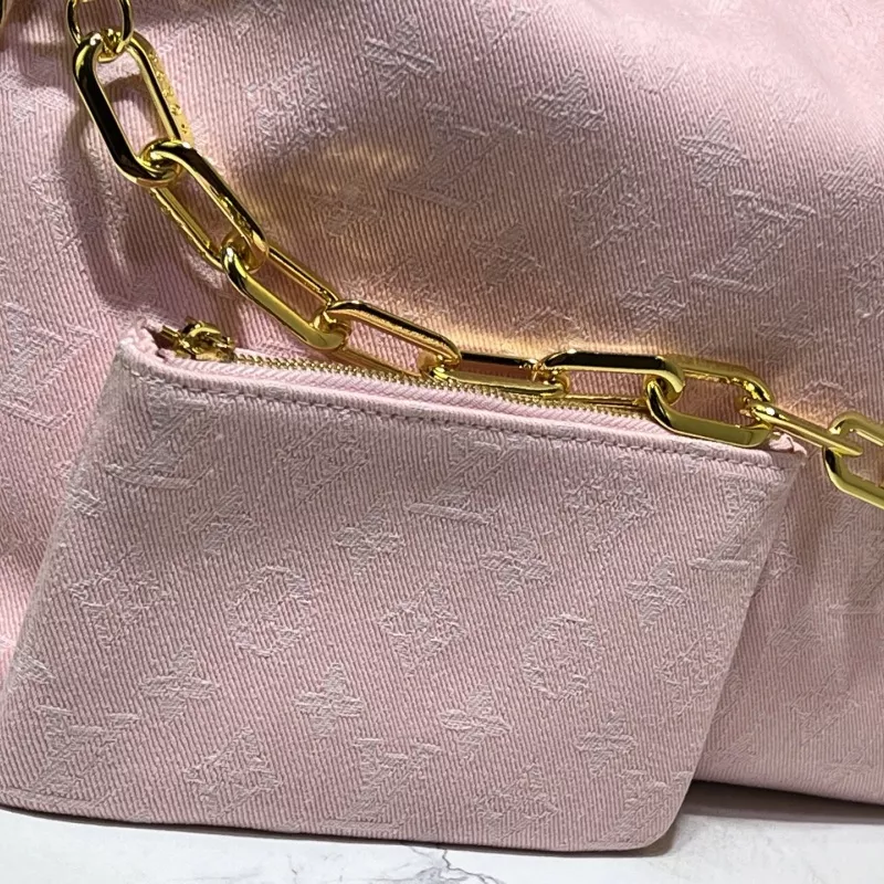 Trendy 8076 Louis Vuitton AAA Quality Messenger Bags For Women