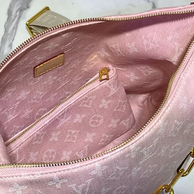 Trendy 8076 Louis Vuitton AAA Quality Messenger Bags For Women