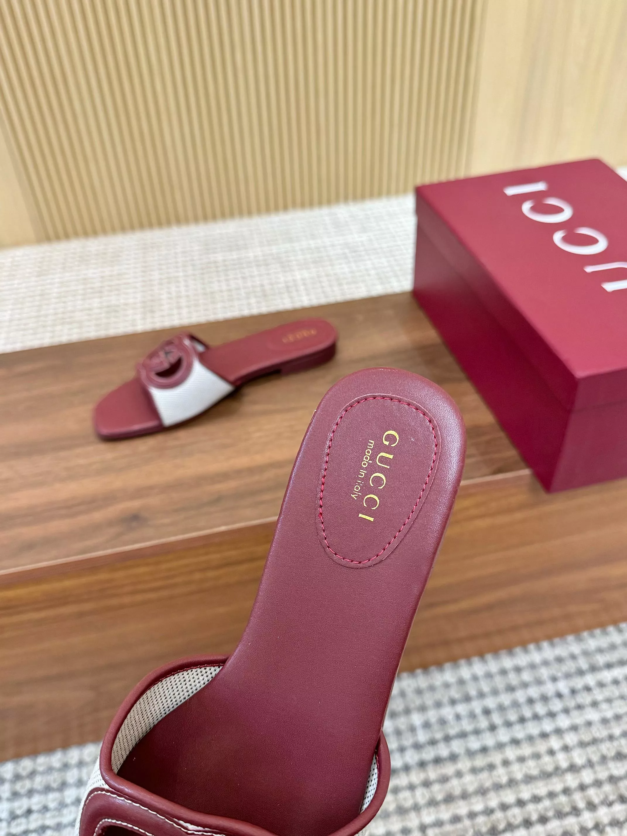 Trendy 8109 Gucci Slippers For Women