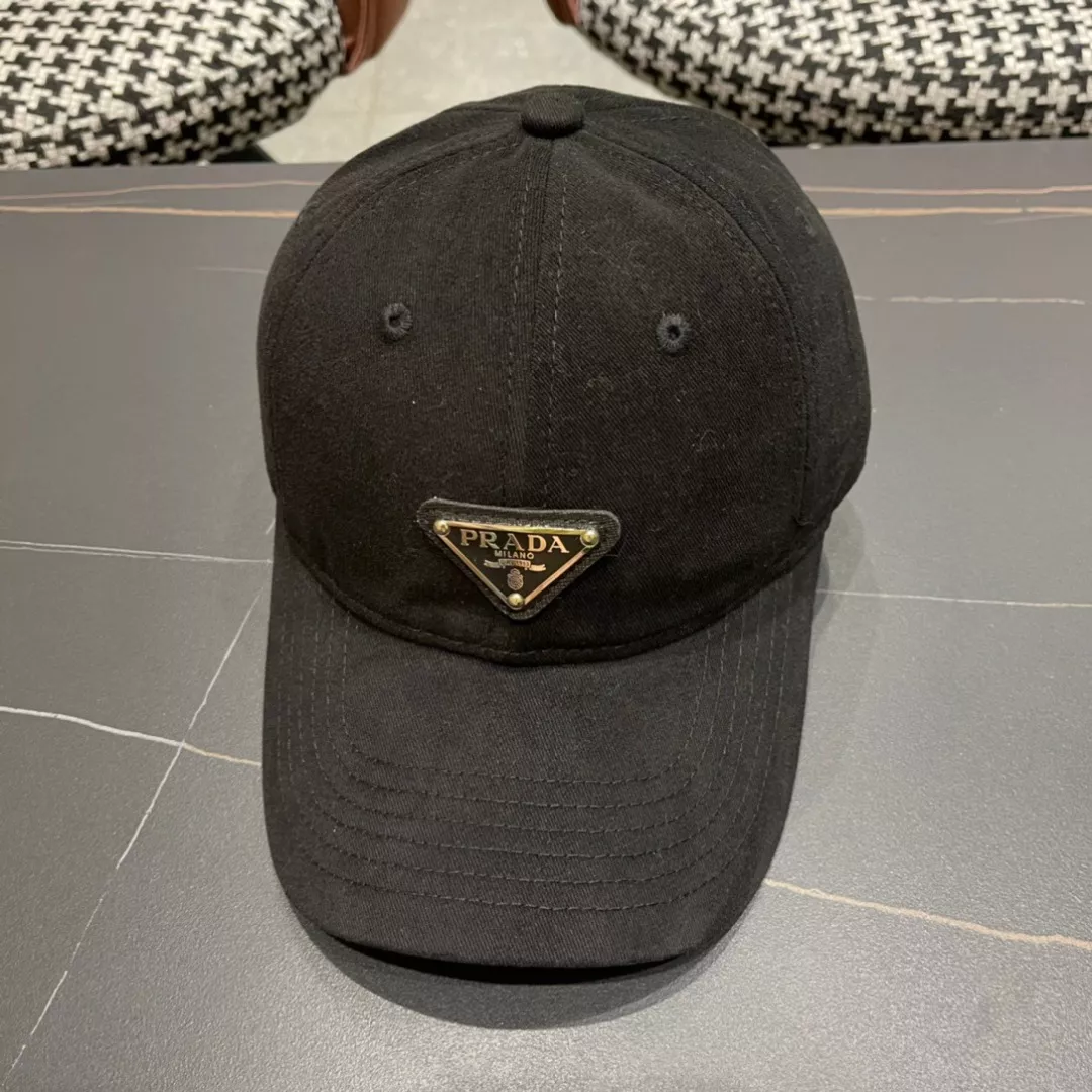 Trendy 8163 Prada Caps