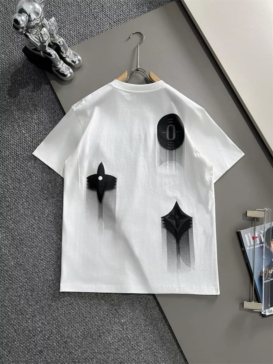 Trendy 821 Louis Vuitton LV T-Shirts Short Sleeved For Unisex