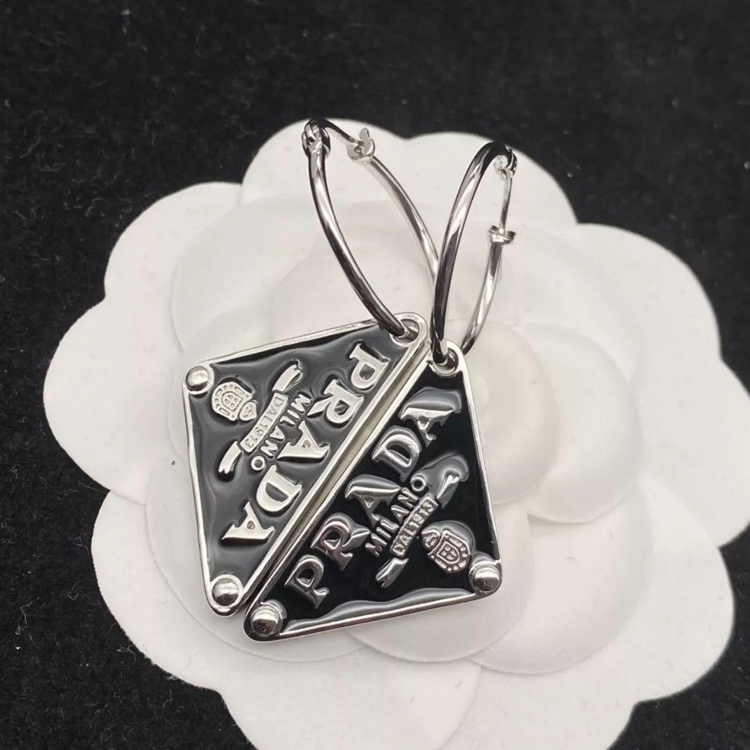 Trendy 8392 Prada Earrings For Women