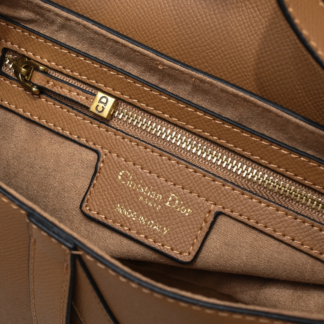 Trendy 8701 Christian Dior AAA Quality Messenger Bags For Women