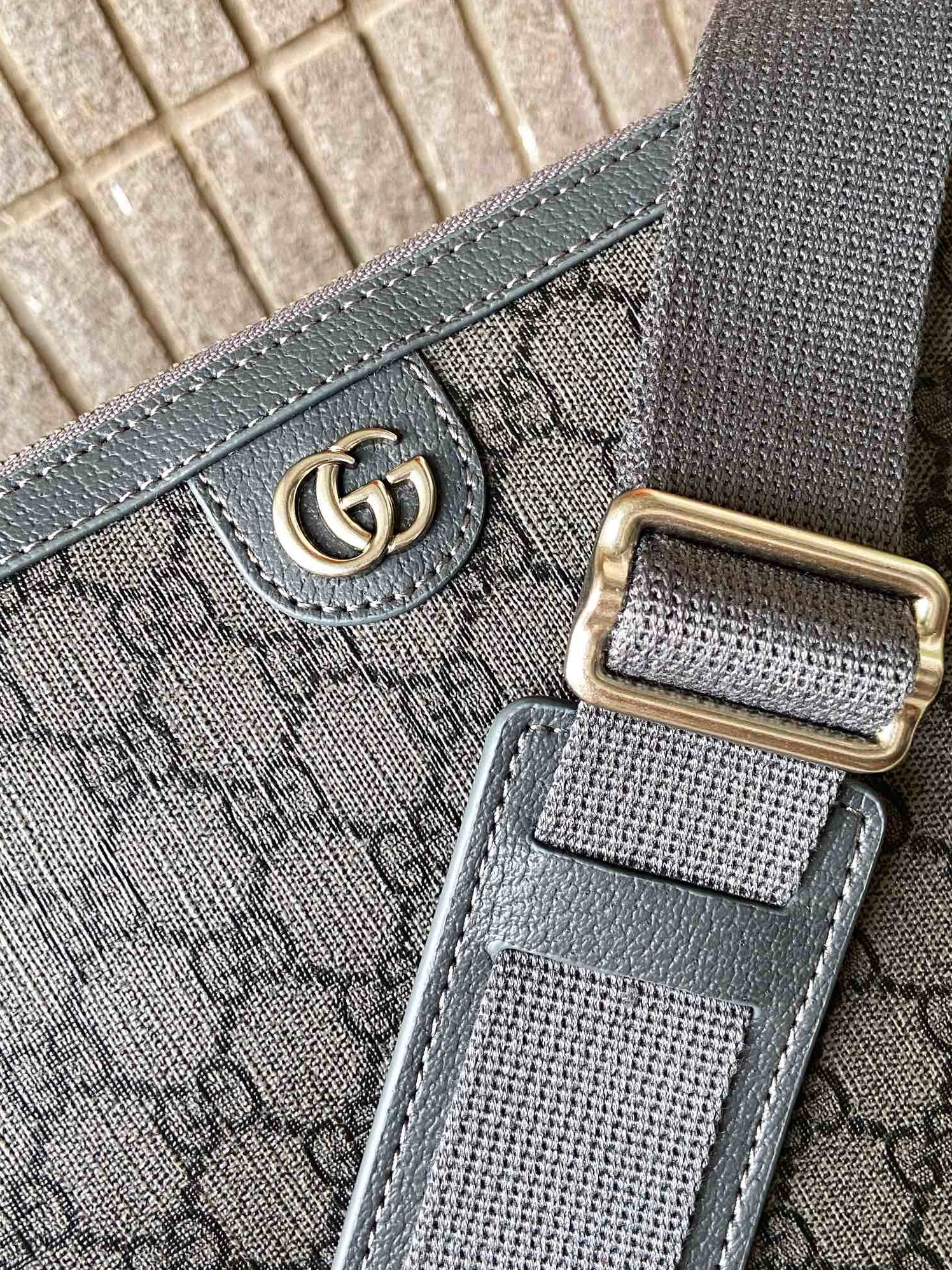 Trendy 8739 Gucci AAA Man Messenger Bags