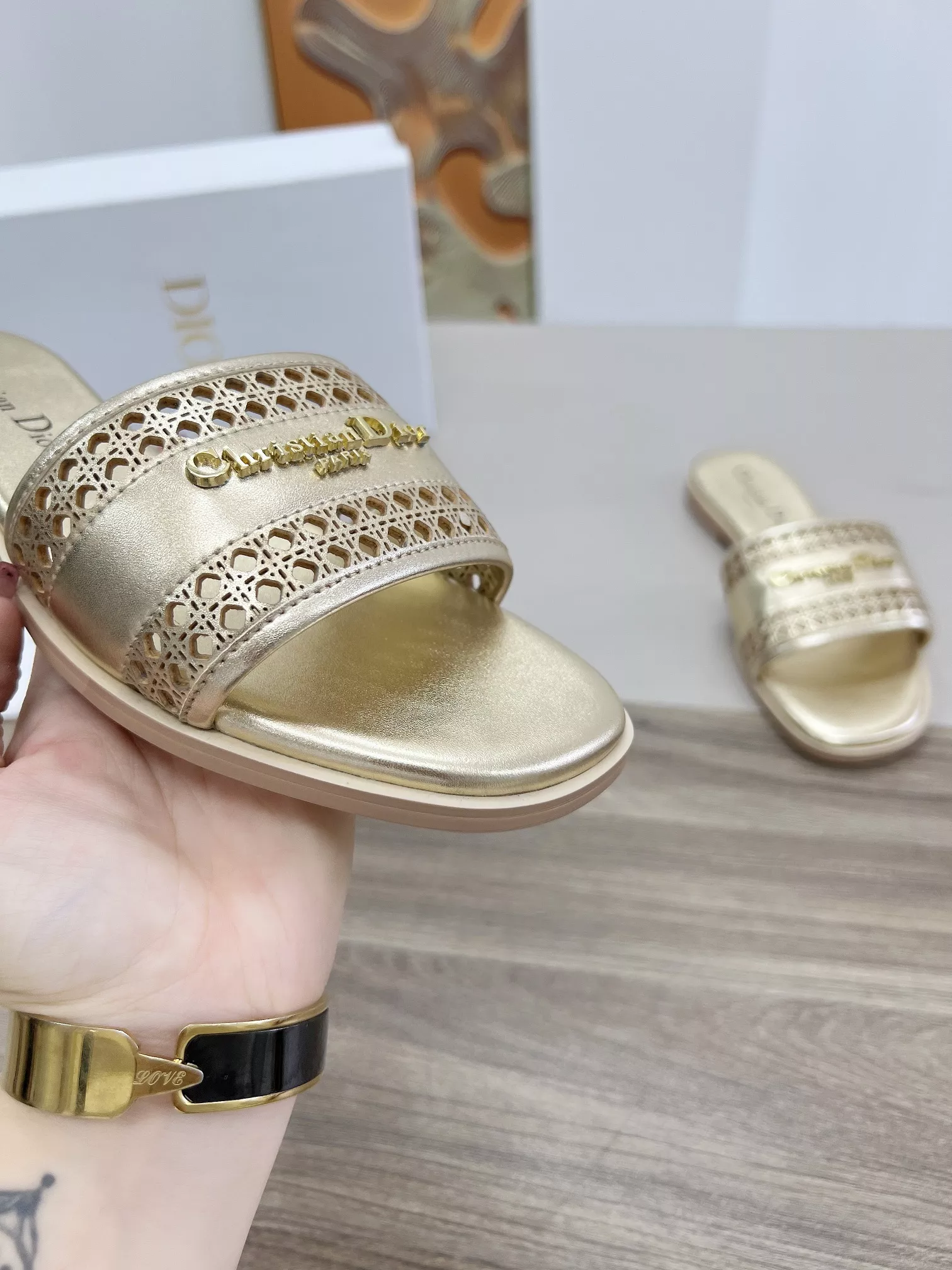 Trendy 8854 Christian Dior Slippers For Women
