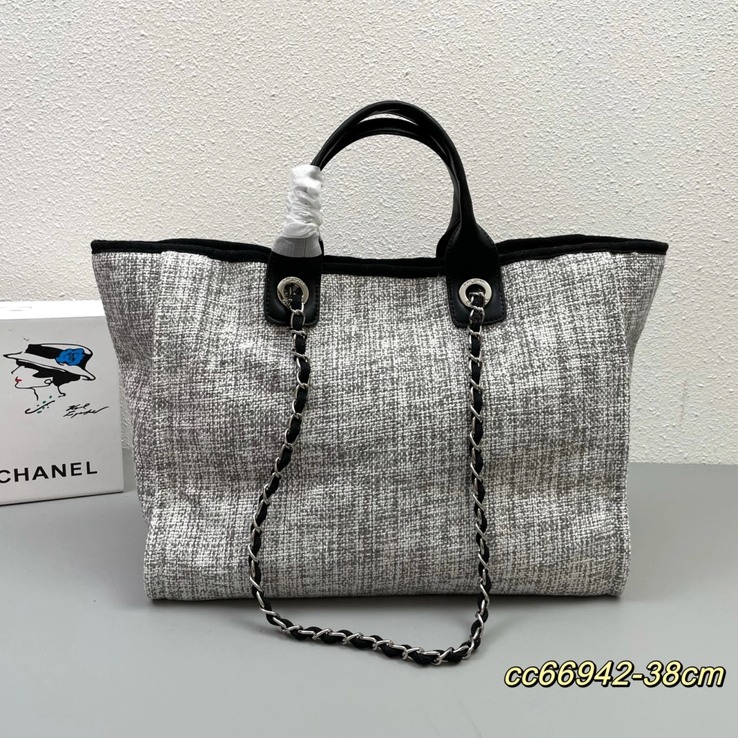 Trendy 8932 Chanel AAA Quality Handbags For Women