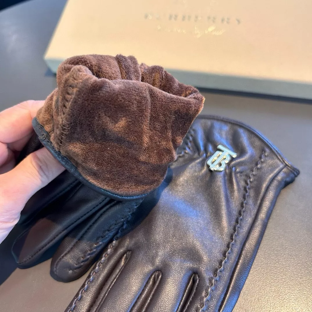 Trendy 8950 Burberry Gloves For Women