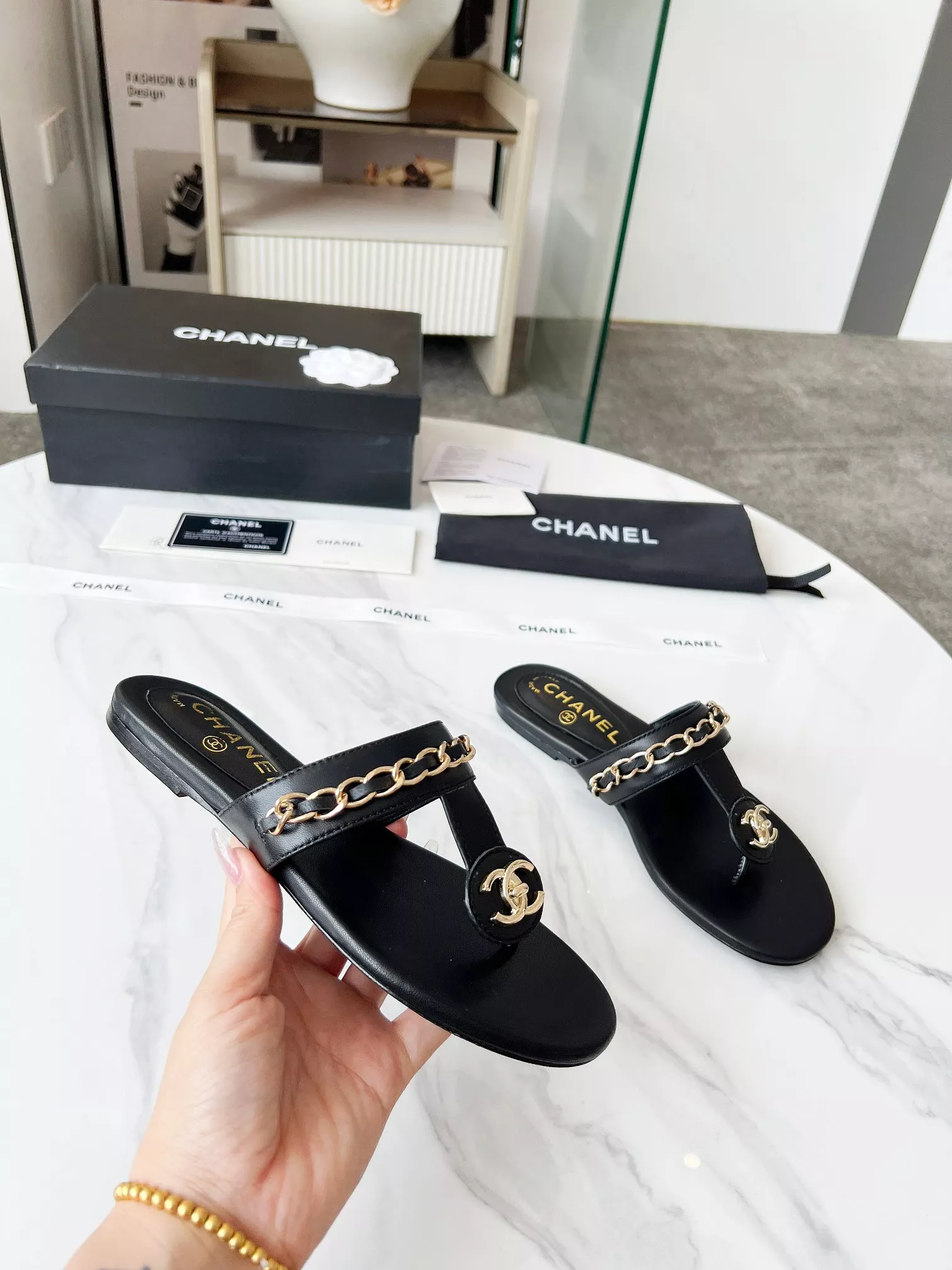 Trendy 8976 Chanel Slippers For Women