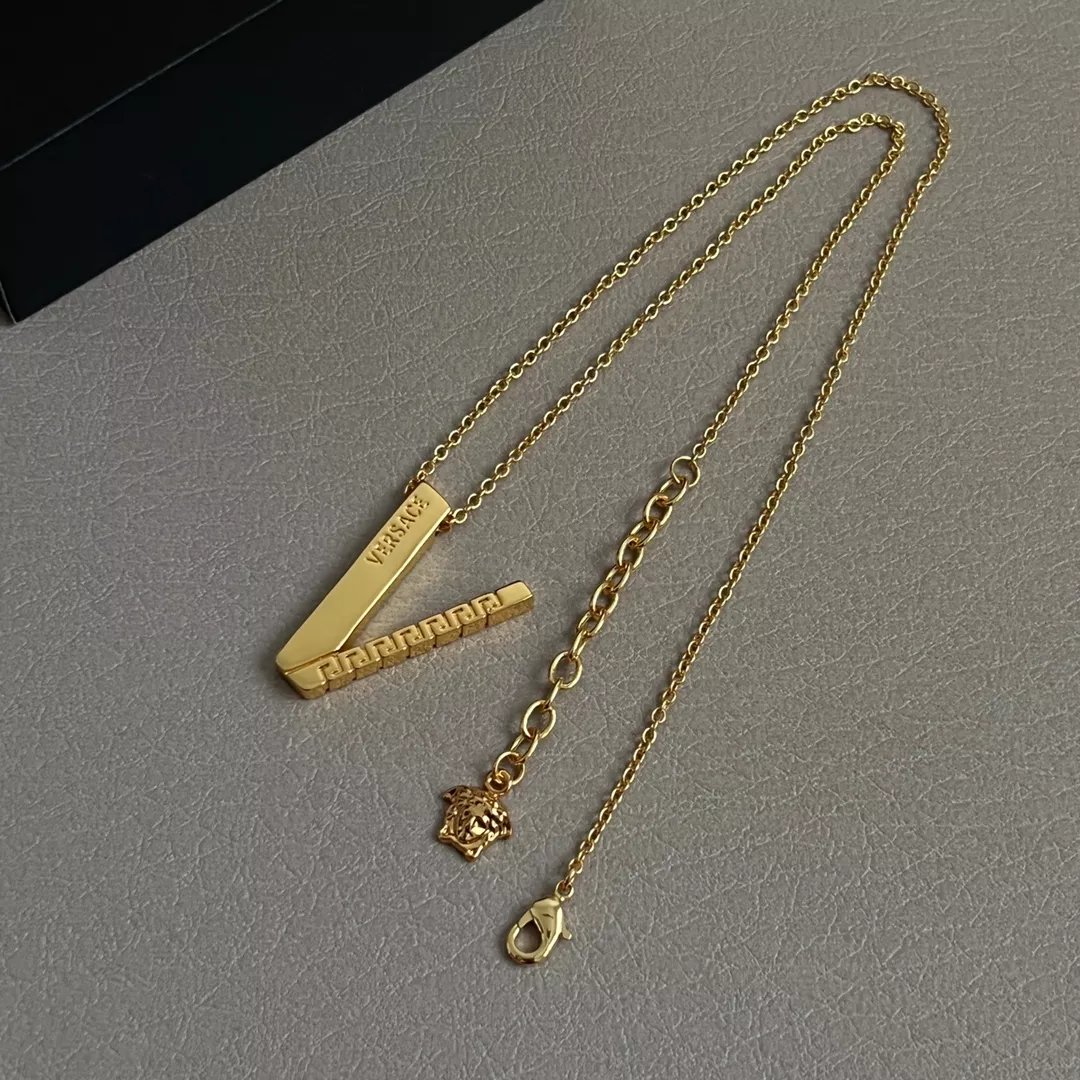 Trendy 9056 Versace Necklaces