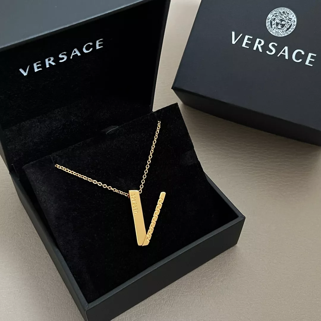 Trendy 9056 Versace Necklaces