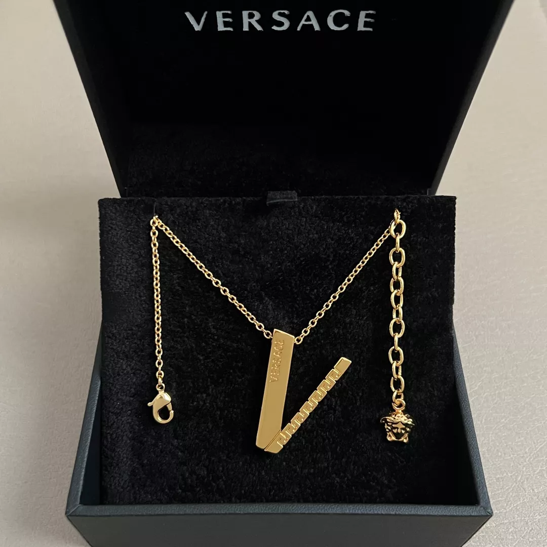 Trendy 9056 Versace Necklaces