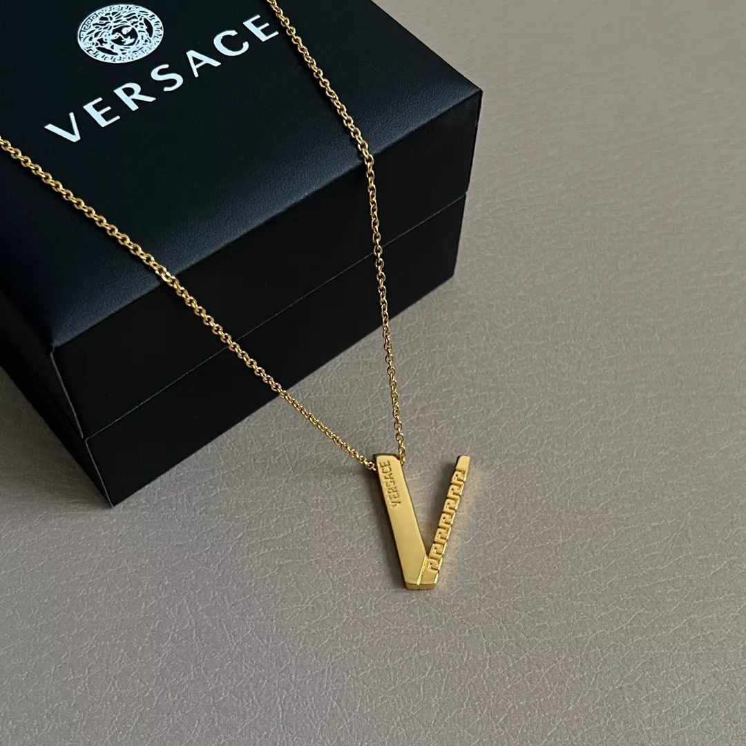 Trendy 9056 Versace Necklaces