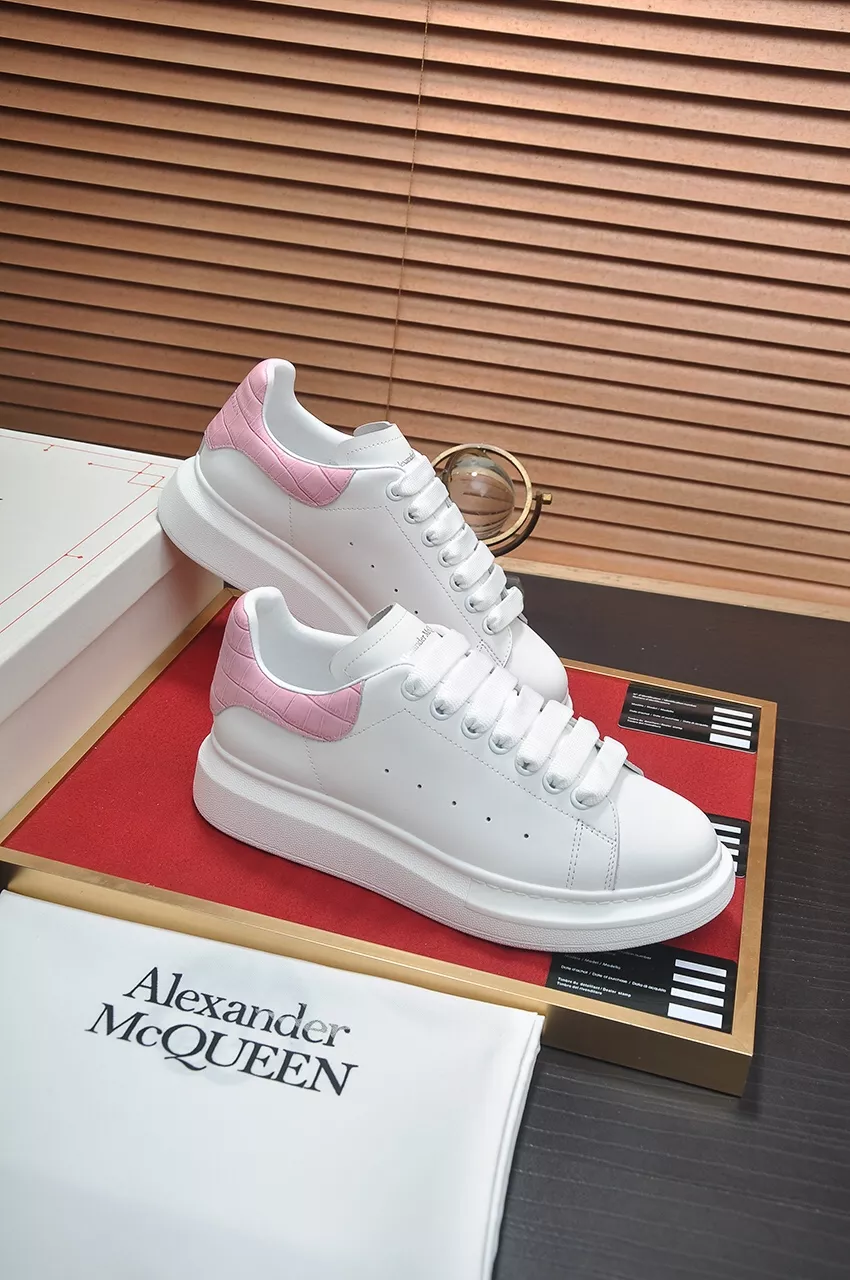 Trendy 9499 Alexander McQueen Casual Shoes For Men
