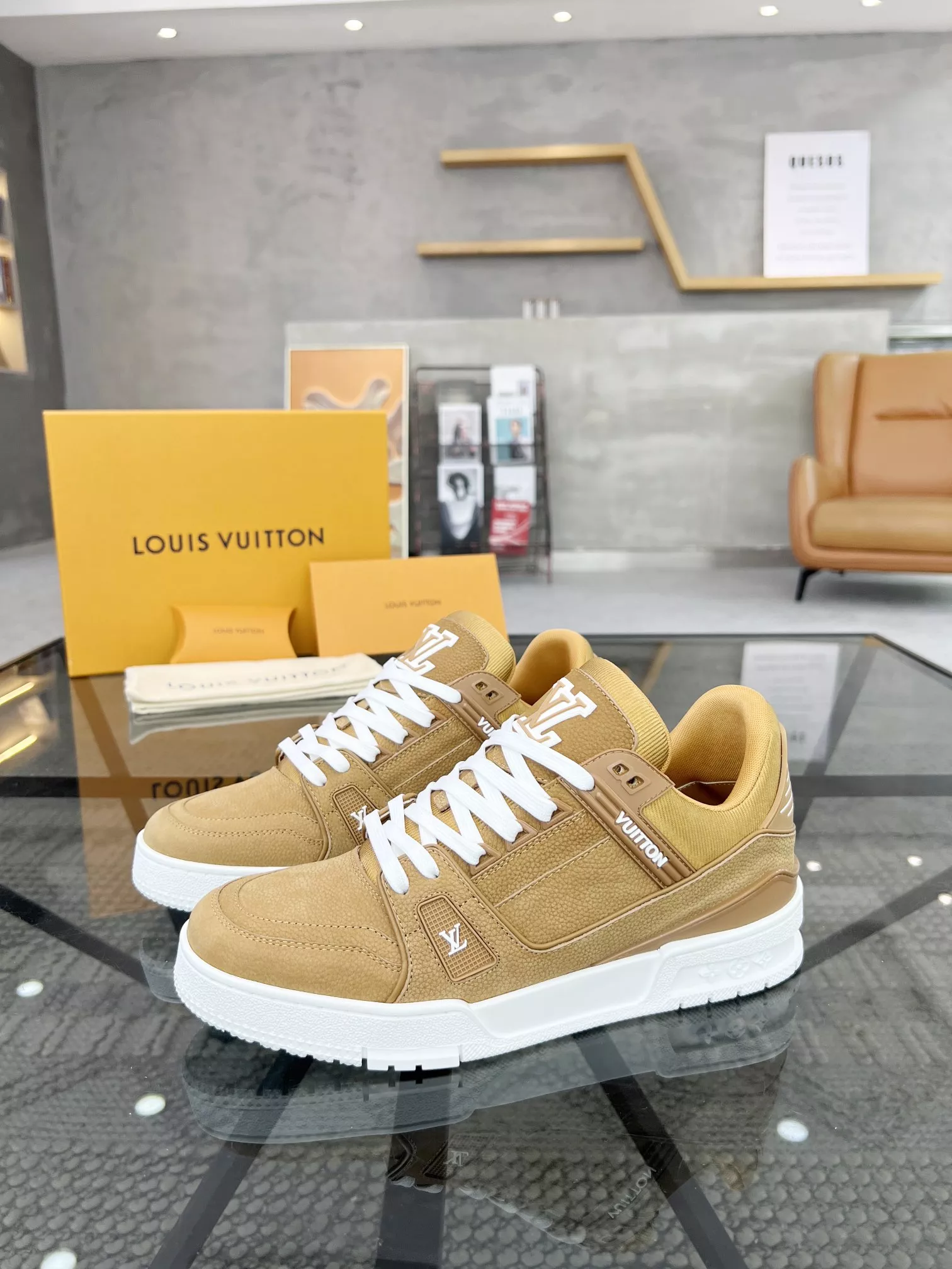 Trendy 9552 Louis Vuitton Casual Shoes For Men