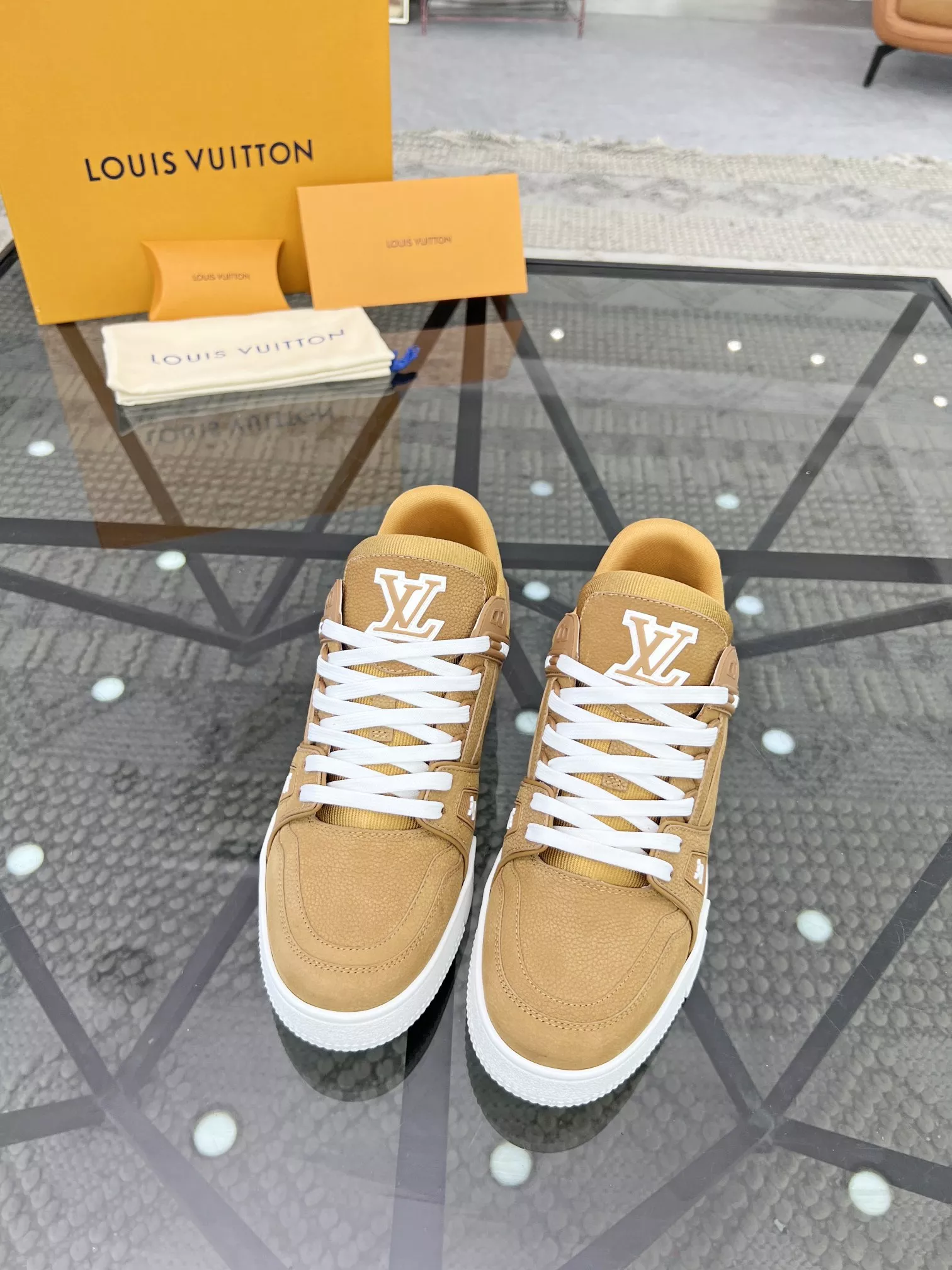 Trendy 9552 Louis Vuitton Casual Shoes For Men