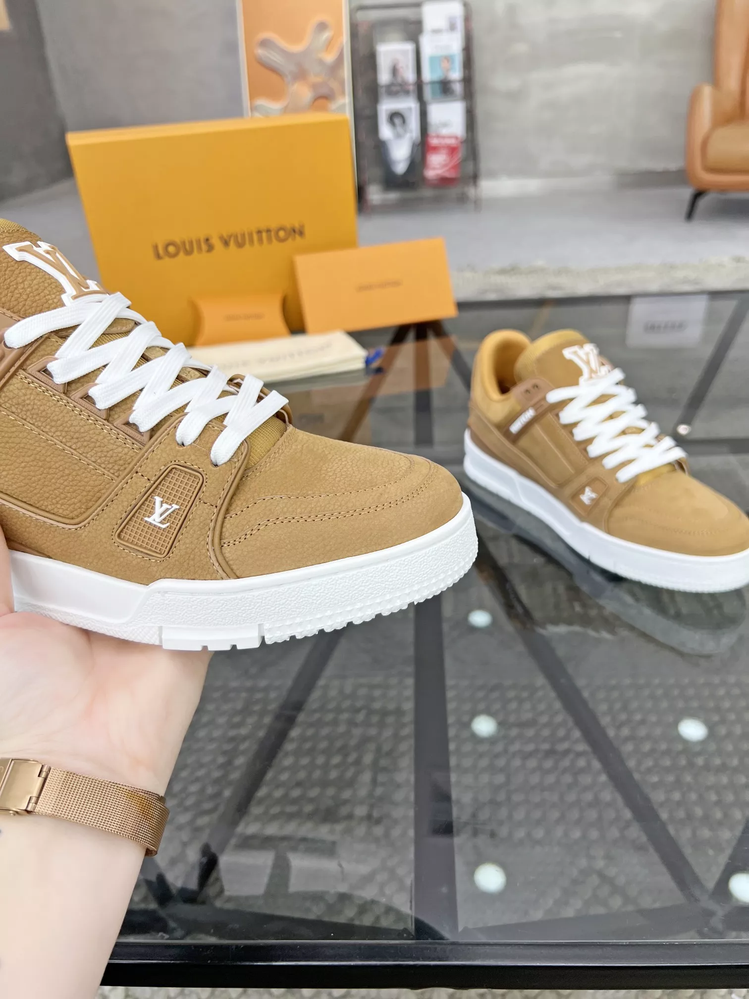 Trendy 9552 Louis Vuitton Casual Shoes For Men