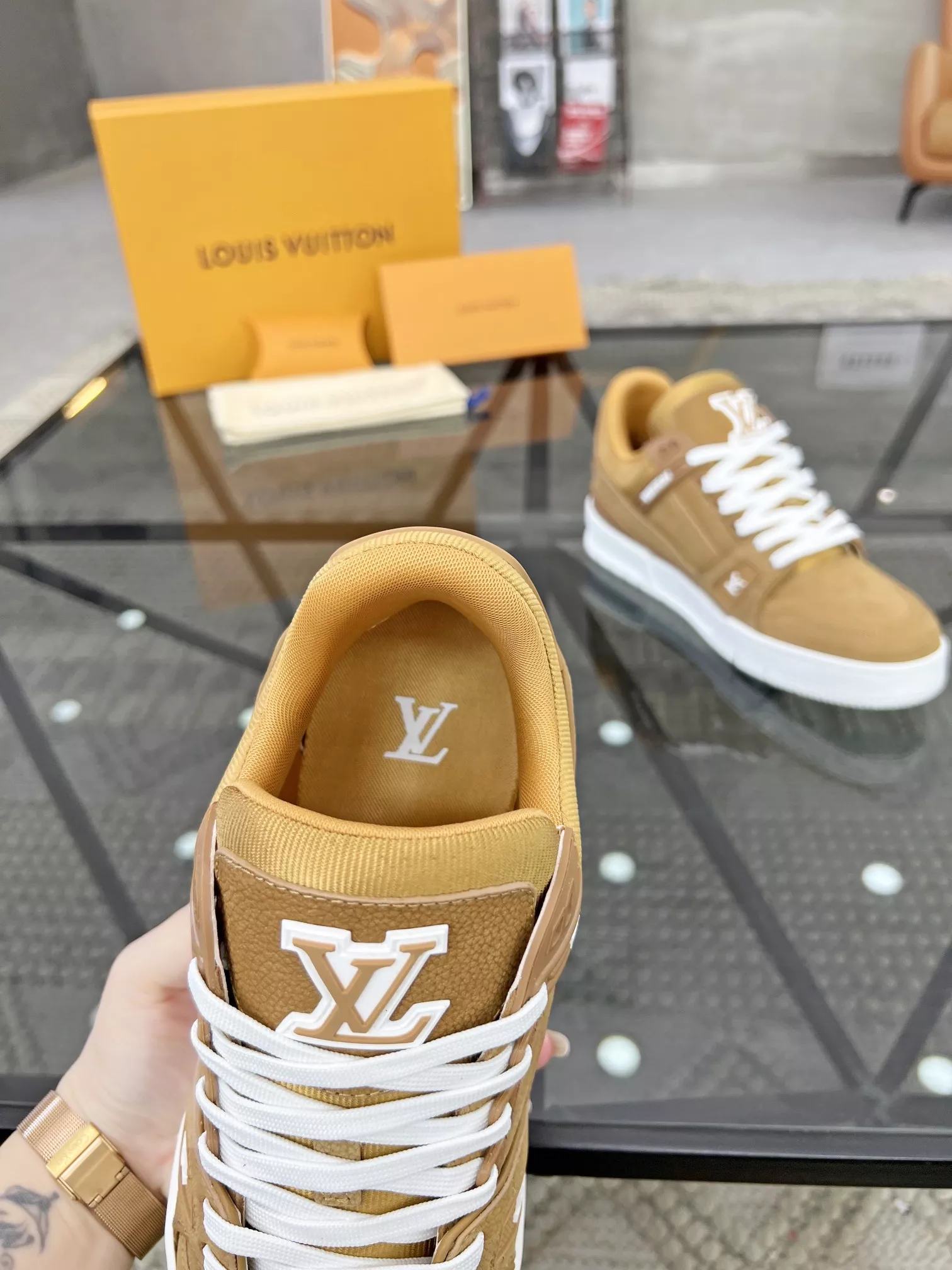 Trendy 9552 Louis Vuitton Casual Shoes For Men
