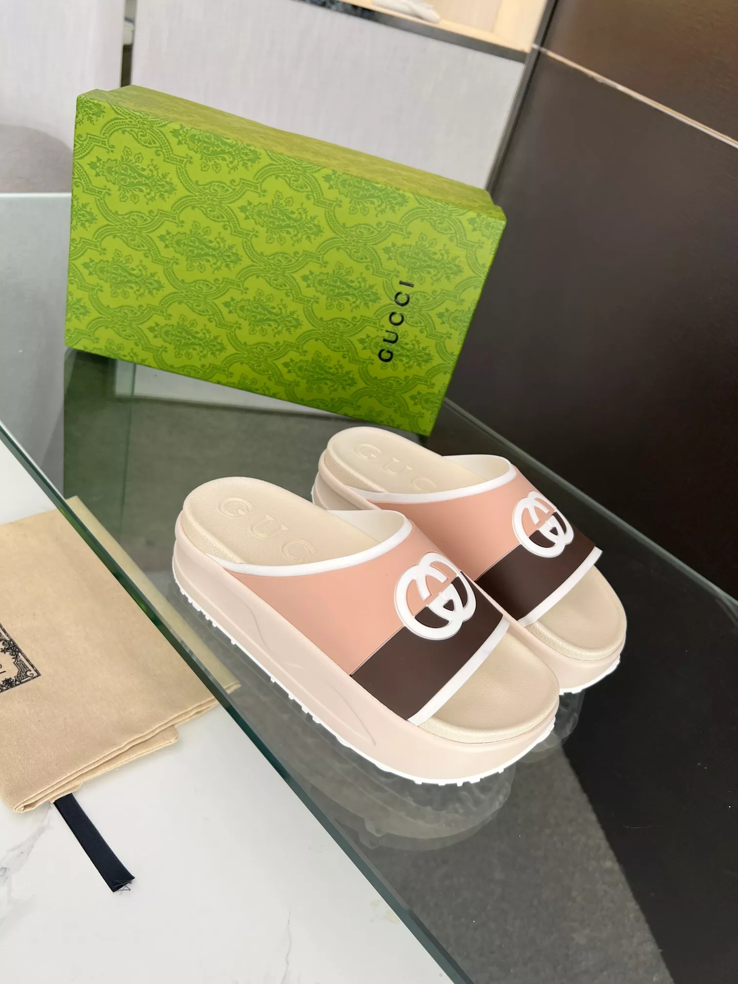 Trendy 9586 Gucci Slippers For Women