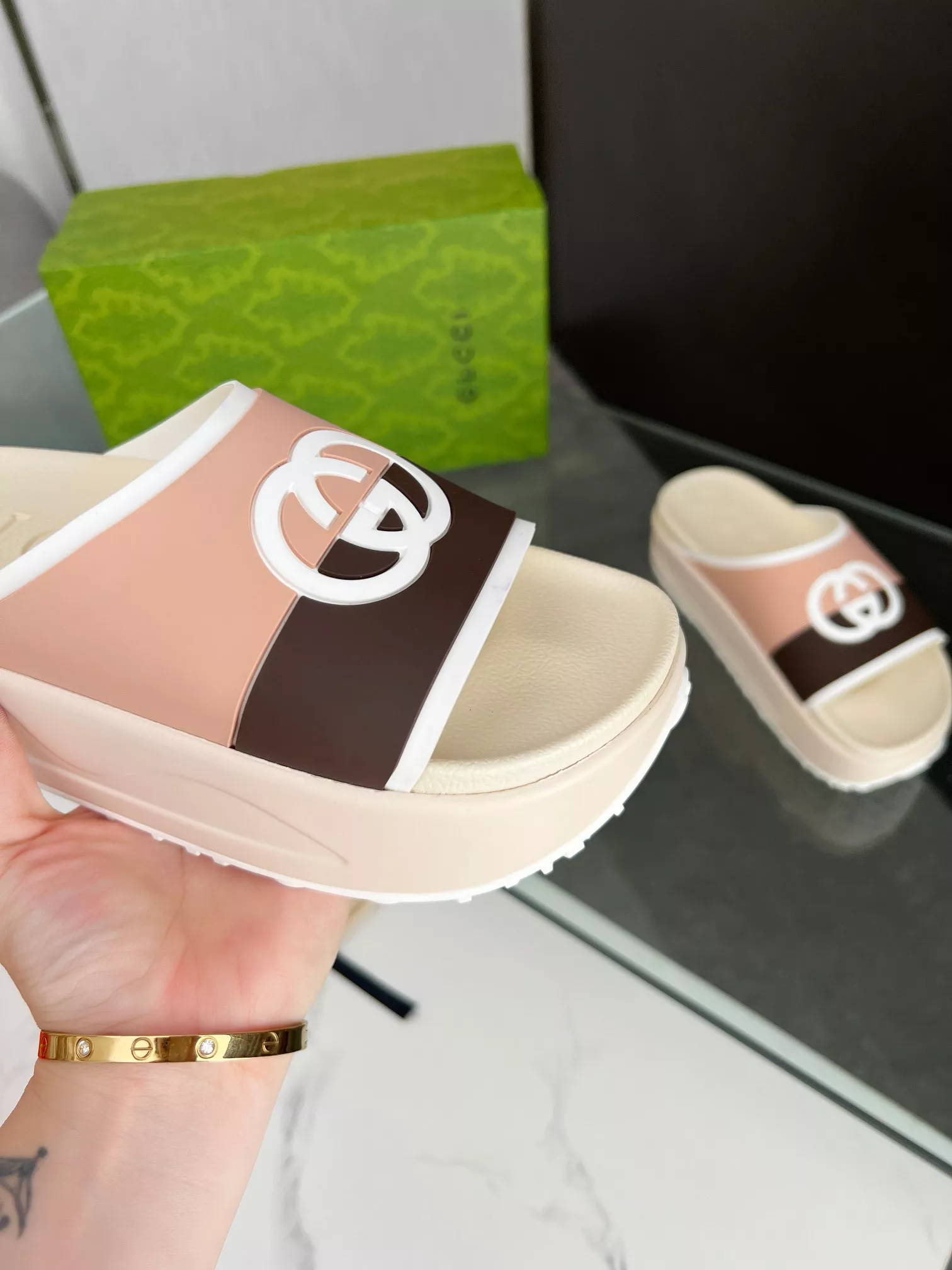 Trendy 9586 Gucci Slippers For Women