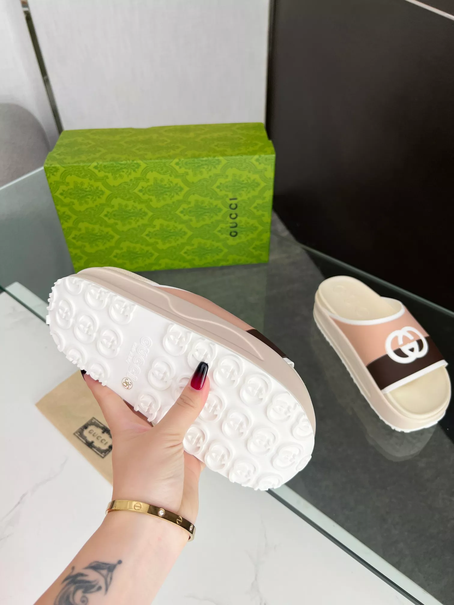 Trendy 9586 Gucci Slippers For Women