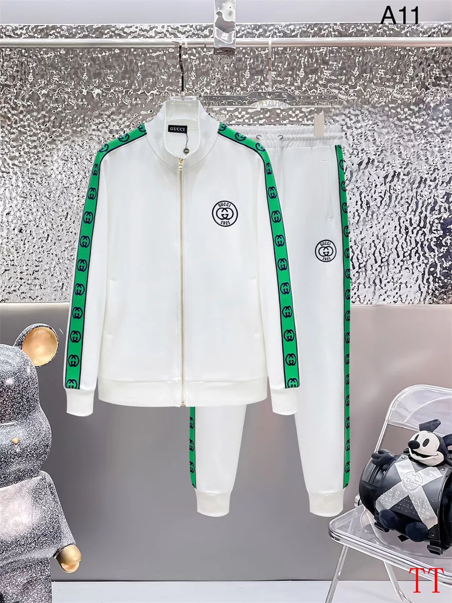 Trendy 9695 Gucci Tracksuits Long Sleeved For Men