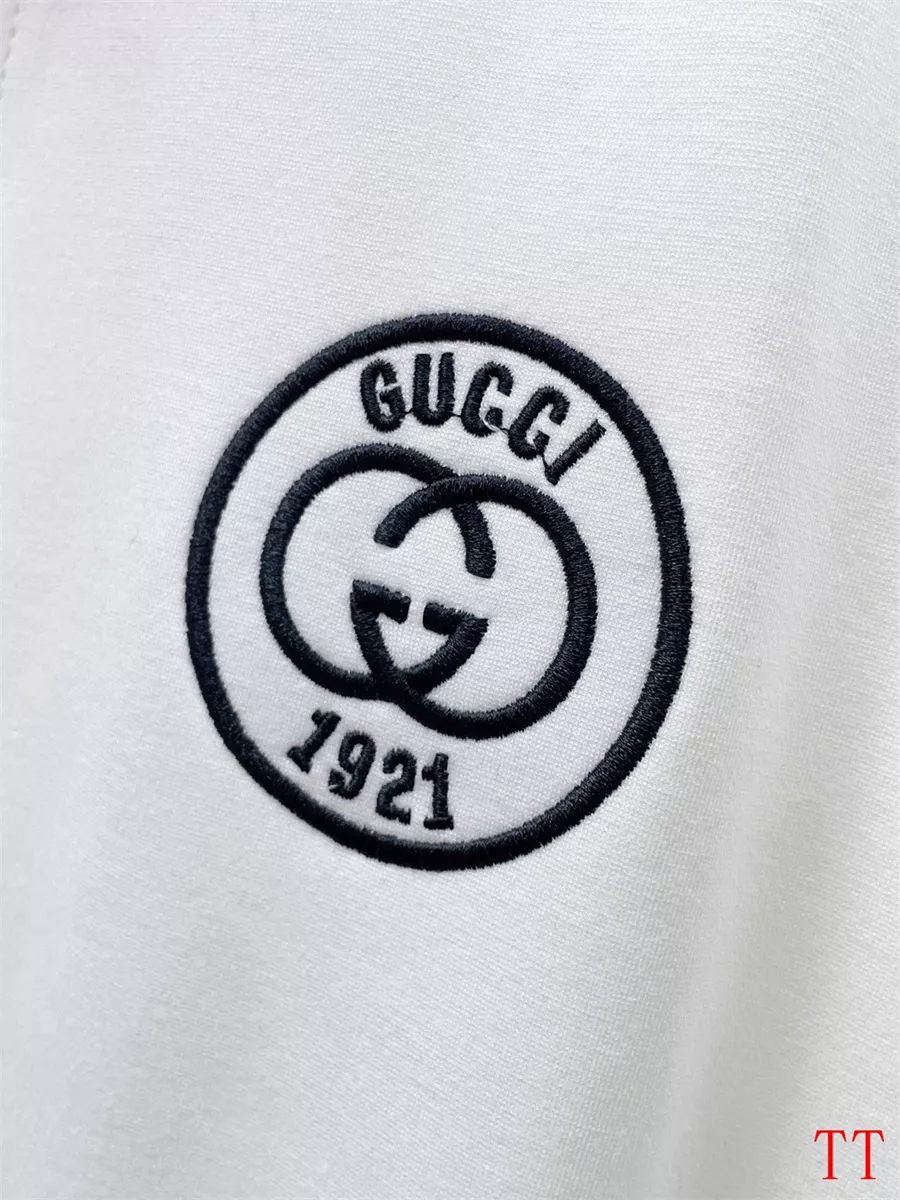 Trendy 9695 Gucci Tracksuits Long Sleeved For Men