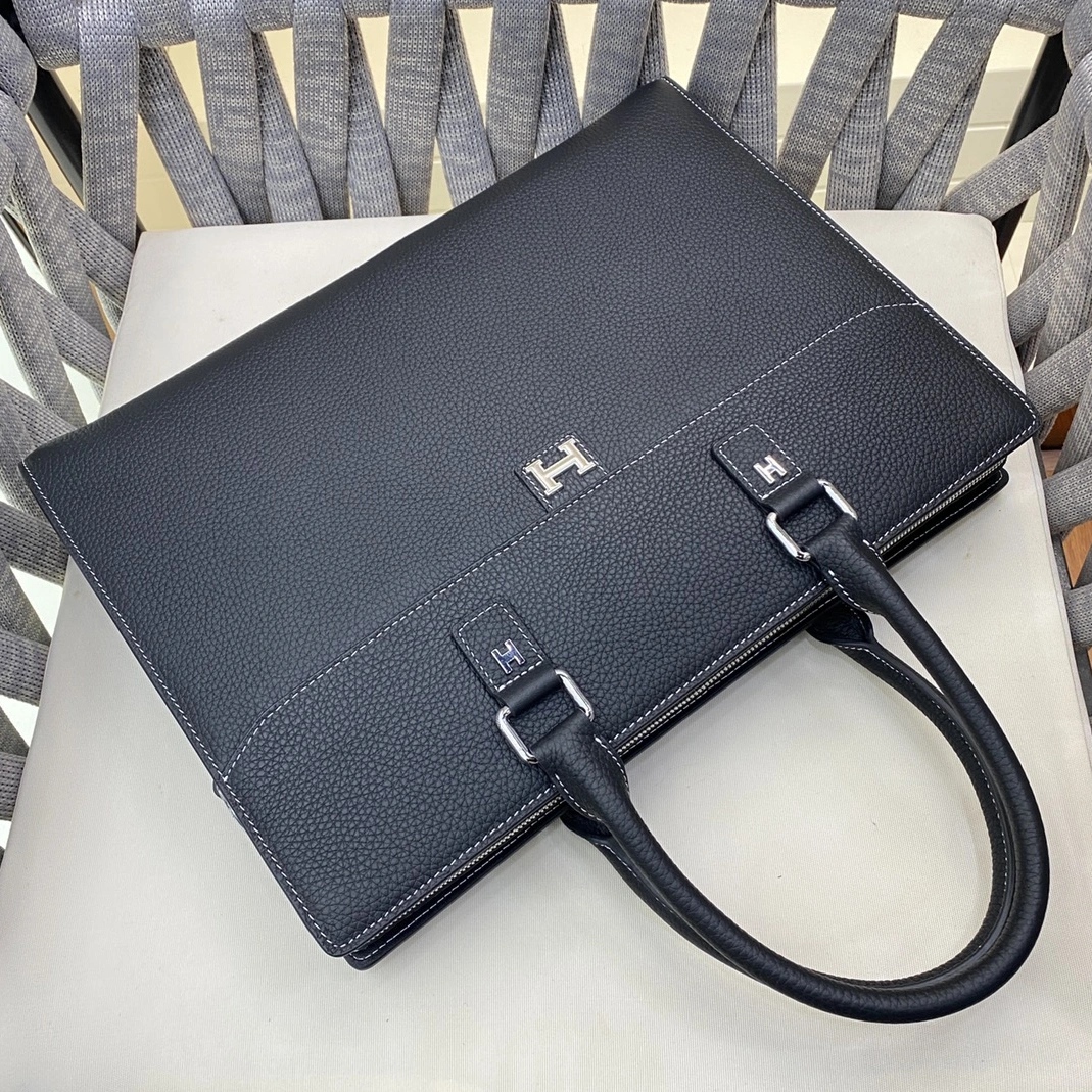 Trendy 974 Hermes AAA Man Handbags