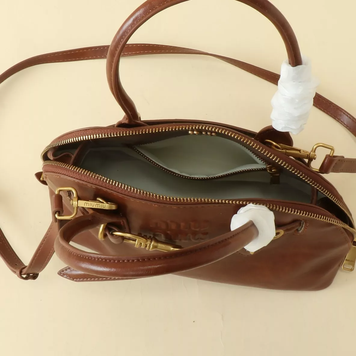 Trendy 9766 MIU MIU AAA Quality Handbags For Women