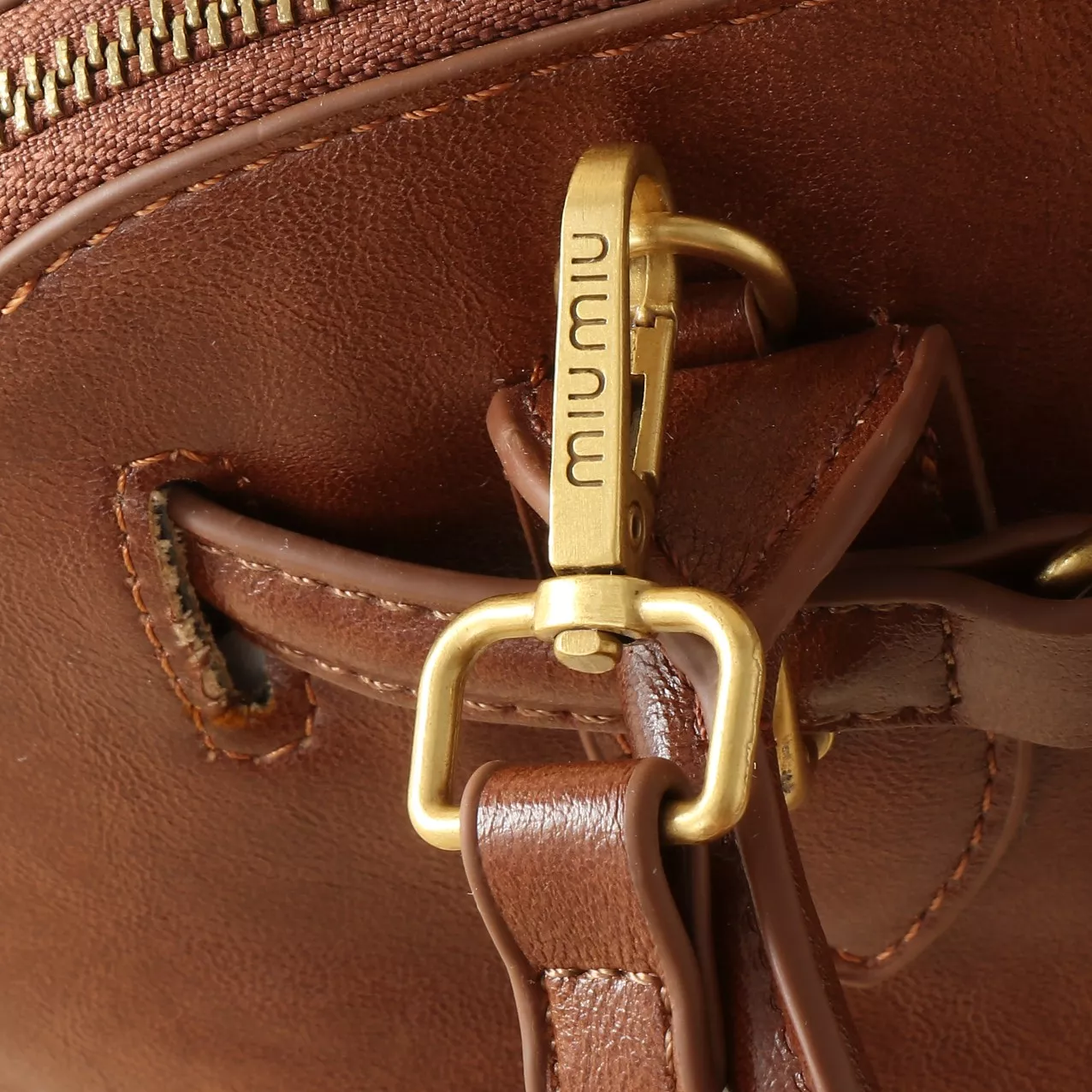Trendy 9766 MIU MIU AAA Quality Handbags For Women