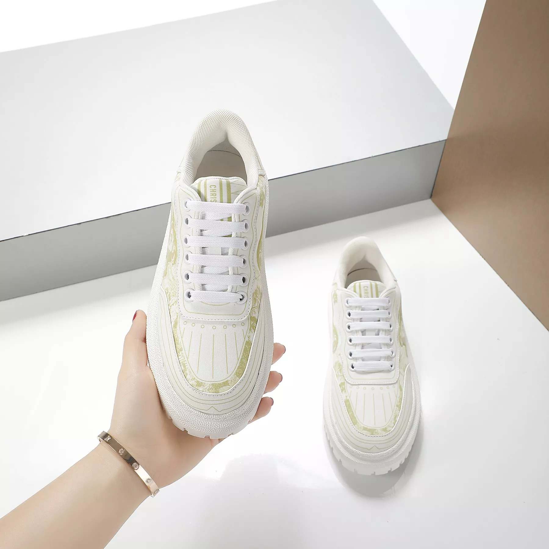 Trendy 9867 Christian Dior Casual Shoes For Women