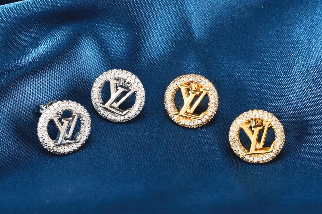 Trendy 9874 Louis Vuitton Earrings For Women