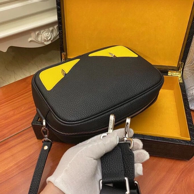 Trendy 998 Fendi AAA Man Messenger Bags