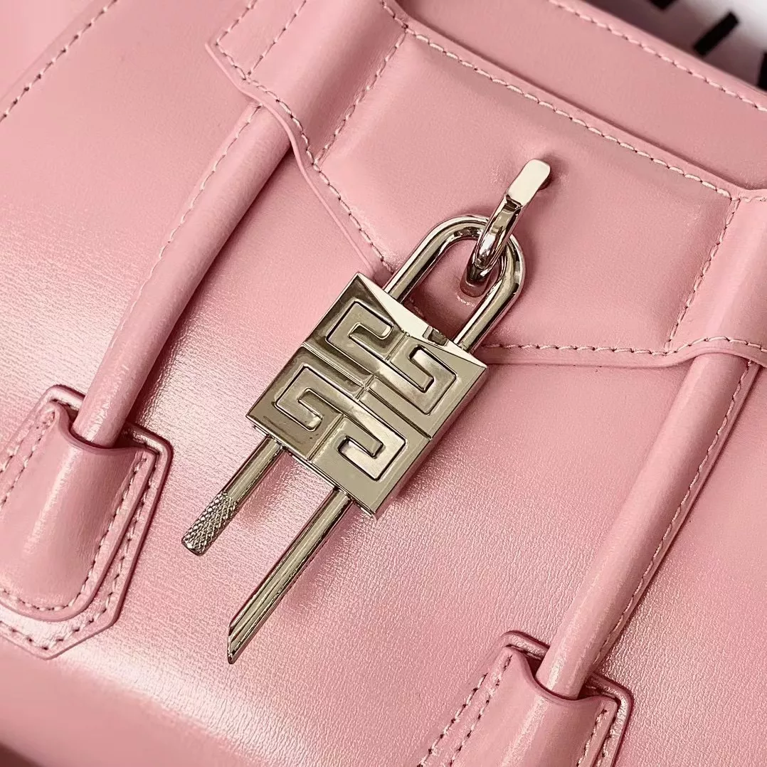 Unique 1001 Givenchy AAA Quality Handbags For Women